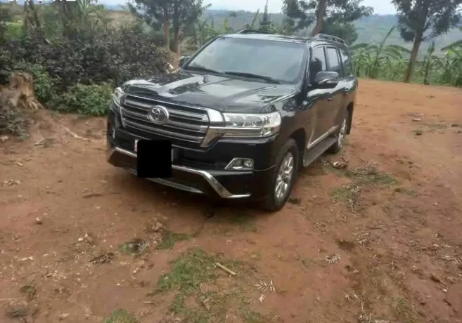 land-cruiser-vx-v8-automatic-2016-for-sale-big-3