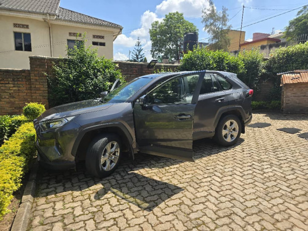 ep-100-car-type-rav-4-big-4