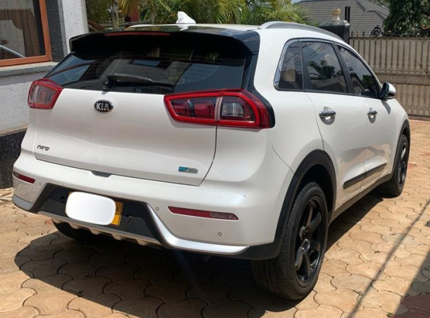 kia-niro-big-1