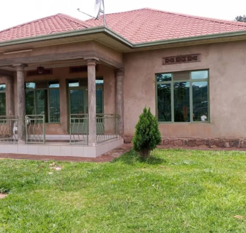 kicukiro-kagarama-hause-for-sale-big-0