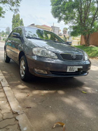 toyota-altis-big-0