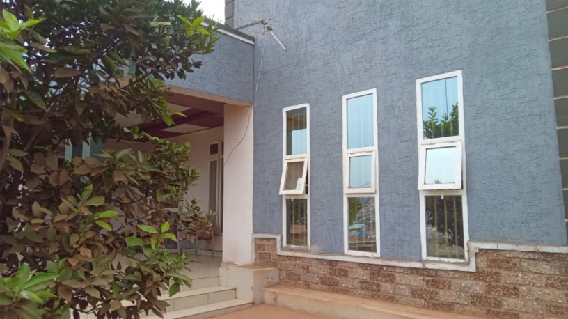 kigali-land-with-an-old-house-for-sale-in-gatenga-kicukiro-big-4