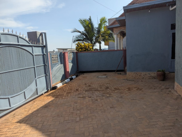 karama-norvege-house-for-sale-in-kigali-big-5