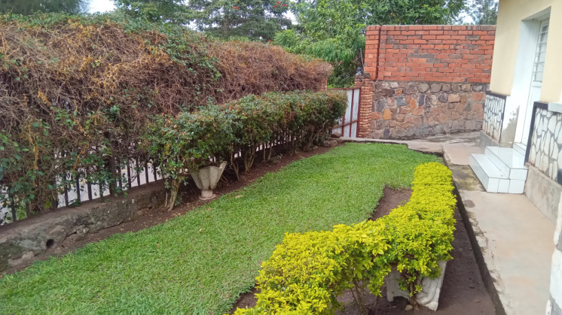 plot-for-sale-in-remera-big-4