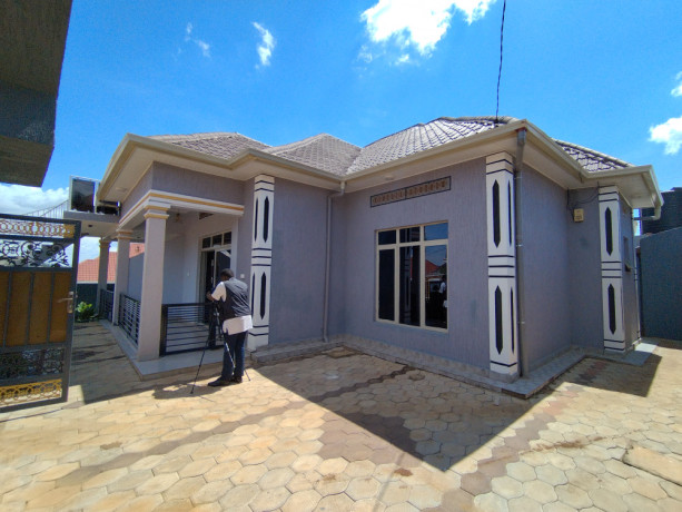 house-for-sale-150-million-kanombe-big-0