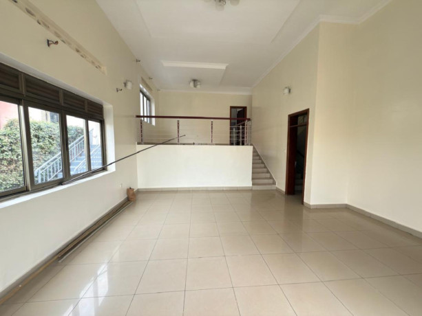gacuriro-unfurnished-house-for-rent-in-kigali-big-9