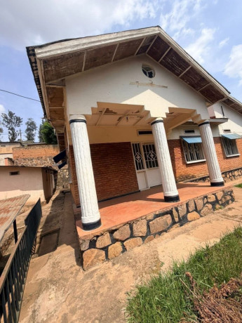 remera-house-for-sale-big-3