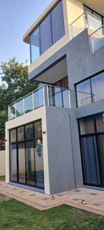 new-and-clean-modern-full-furnished-house-for-sale-in-kiyovu-big-3