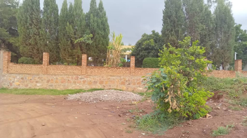 very-large-plot-for-sale-in-nyamirambo-near-fazenda-big-14