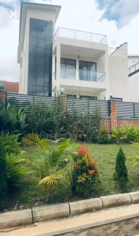 kibagabaga-amazing-biggest-villa-for-sale-at-330millions-tel-big-1