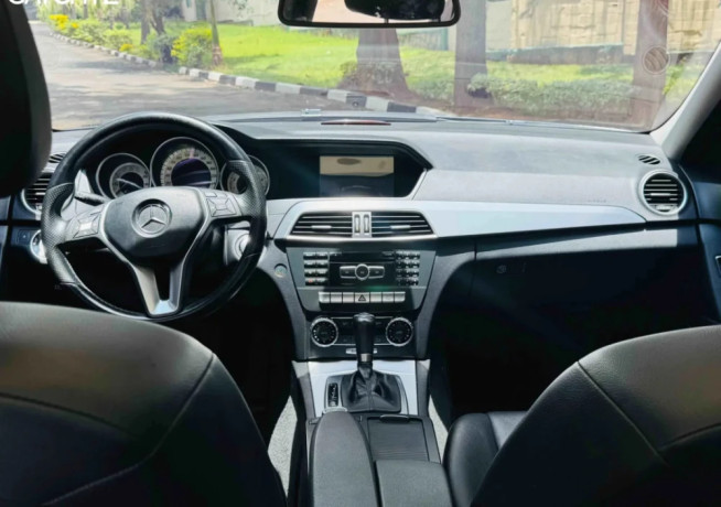 benz-c200-automatic-2012-for-sale-big-3