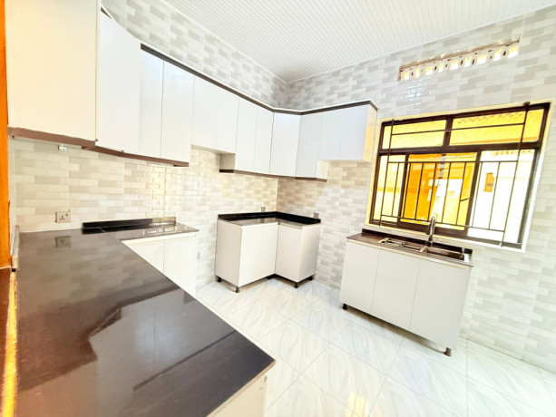 house-for-sale-in-kanombe-kigali-big-6