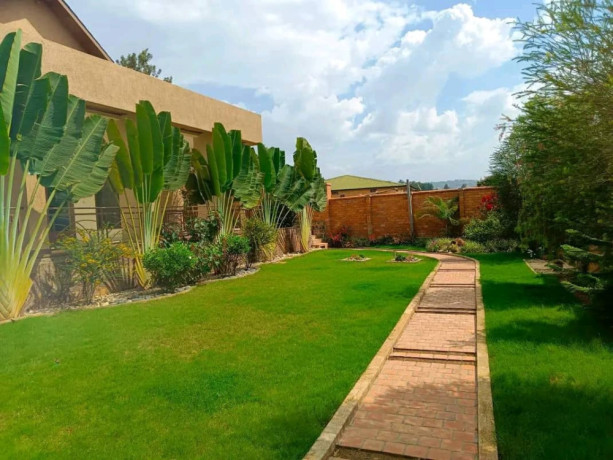 kigali-beautiful-house-available-for-sale-in-remera-big-2