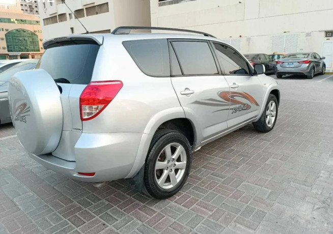 toyota-rav4-big-0