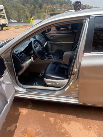 toyota-camry-big-2