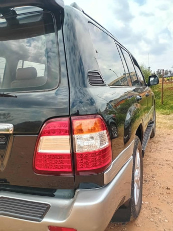 land-cruiser-big-0
