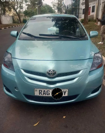 toyota-yaris-big-0