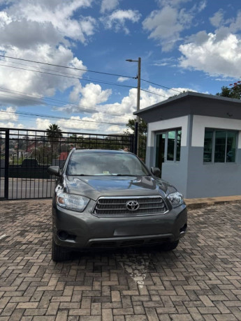 bere-342-2010-toyota-highlander-hybrid-for-sale-excellent-condition-big-0