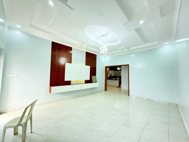 house-for-rent-at-a-good-price-big-1