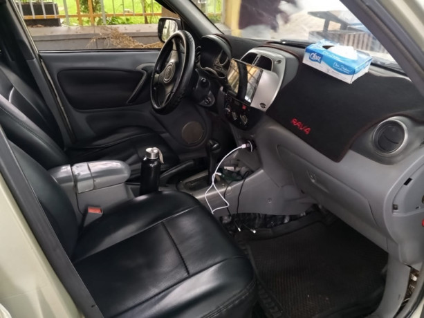 toyota-rav4-big-2