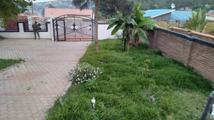 kigali-land-with-an-old-house-for-sale-in-nyamirambo-big-8