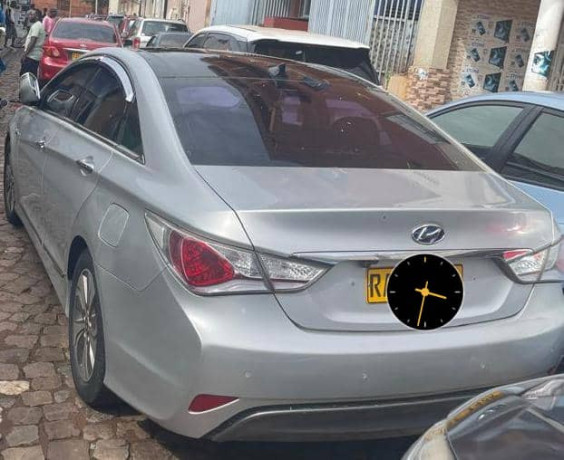 hyundai-sonata-big-4