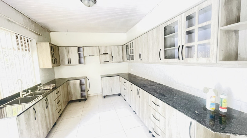kibagabaga-near-green-hills-academy-5bedrooms-house-for-sale-on-tarmac-road-at-350m-big-5