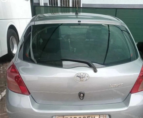 toyota-yaris-big-1