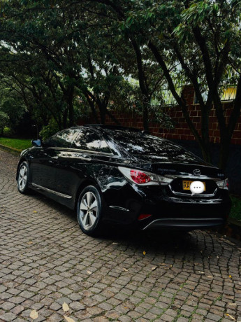 hyundai-sonata-big-0