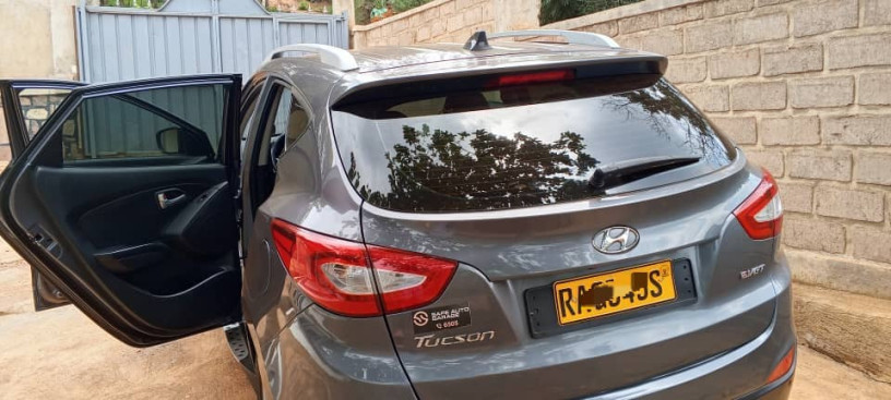 hyundai-tucson-big-2