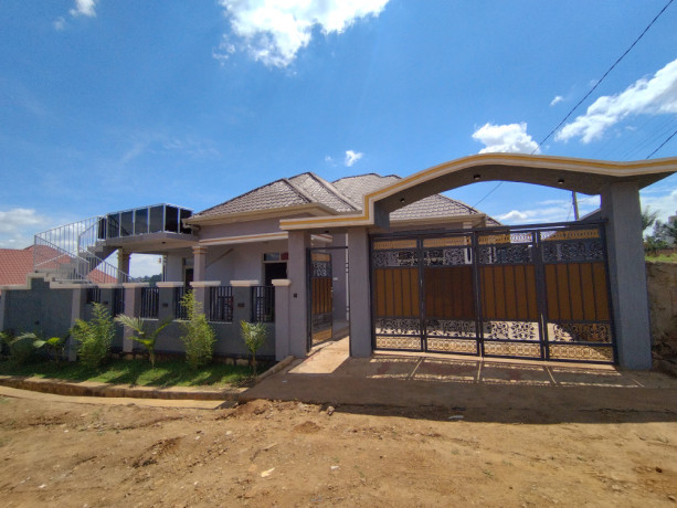 house-for-sale-150-million-kanombe-big-1