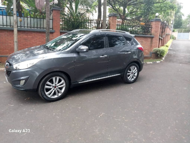 hyundai-tucson-big-2