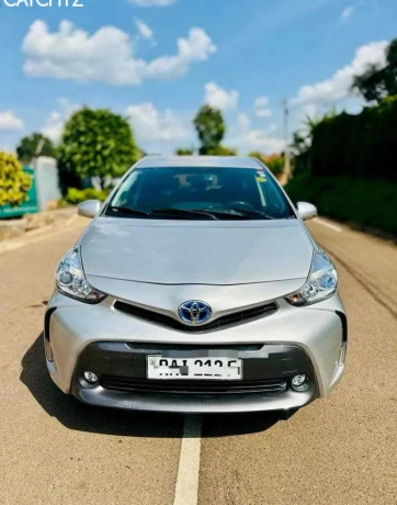 toyota-prius-big-1
