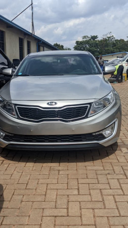 bs-19-very-beautiful-kia-k5-2013-for-sale-big-3