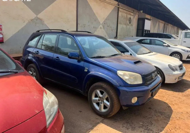 toyota-rav4-manual-belgium-big-4