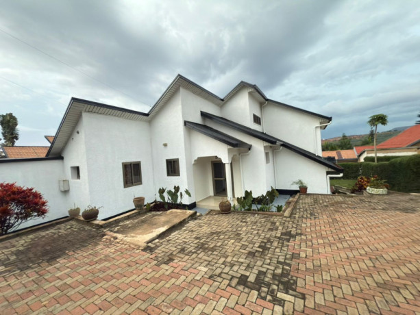 gacuriro-umucyo-estate-nice-furnished-house-for-rent-in-kigali-big-1