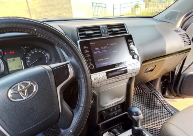 toyota-landcruiser-txl-for-sale-big-2