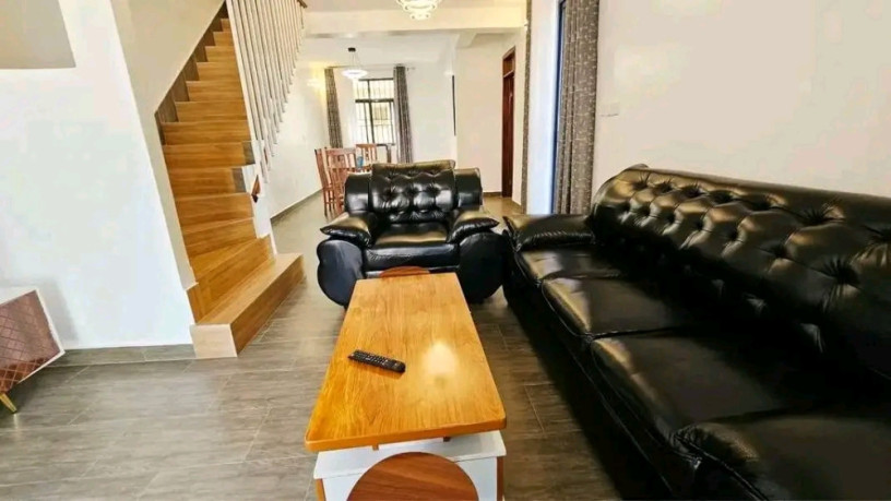 nyarutarama-furnished-2bedrooms-house-for-for-rent-800-in-good-location-big-1