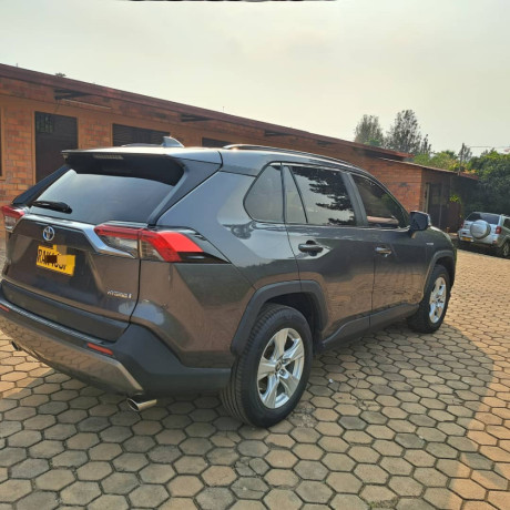 toyota-rav4-big-1