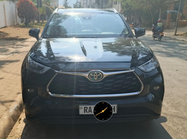 toyota-highlander-big-0