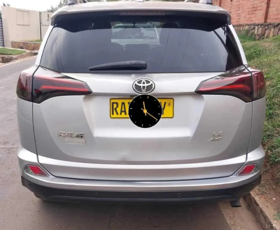 toyota-rav4-big-1