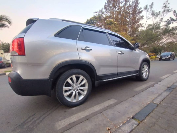 kia-sorento-big-4