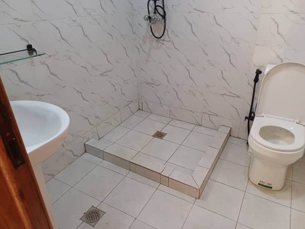house-for-sale-kigali-gacuriro-rwf-400000000-big-6