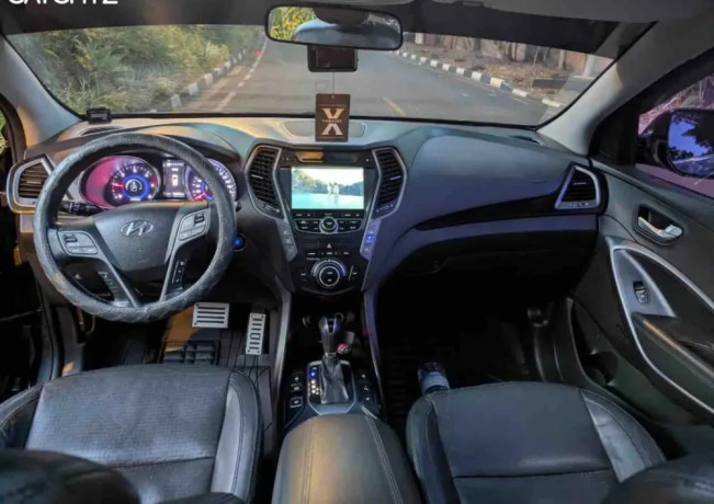hyundai-santa-fe-2012-diesel-for-sale-big-4