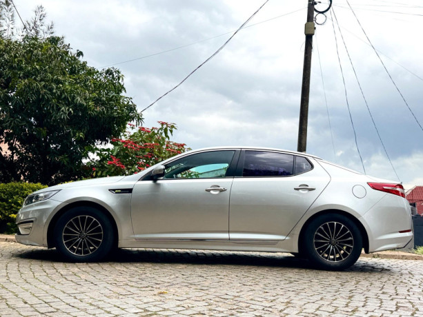 kia-k5-big-0