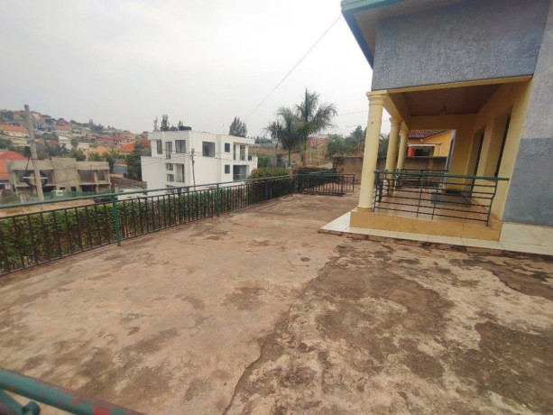 kibagabaga-house-and-big-plots-for-sale-in-kigali-big-5
