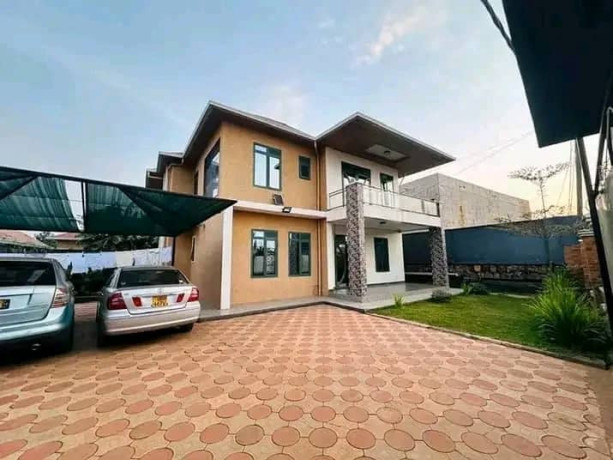 kimironko-near-sector-office-modern-house-for-sale-big-10