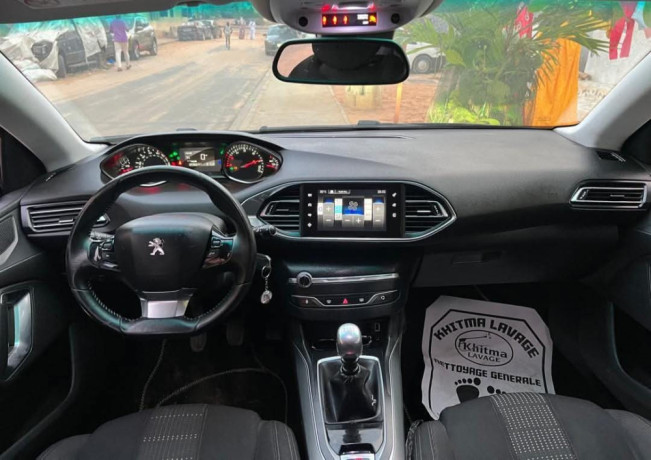 peugeot-308-gt-2015-big-3