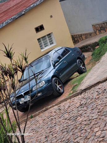 toyota-carina-e-big-0