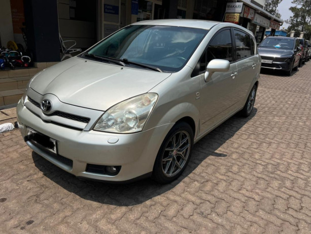toyota-corolla-big-2